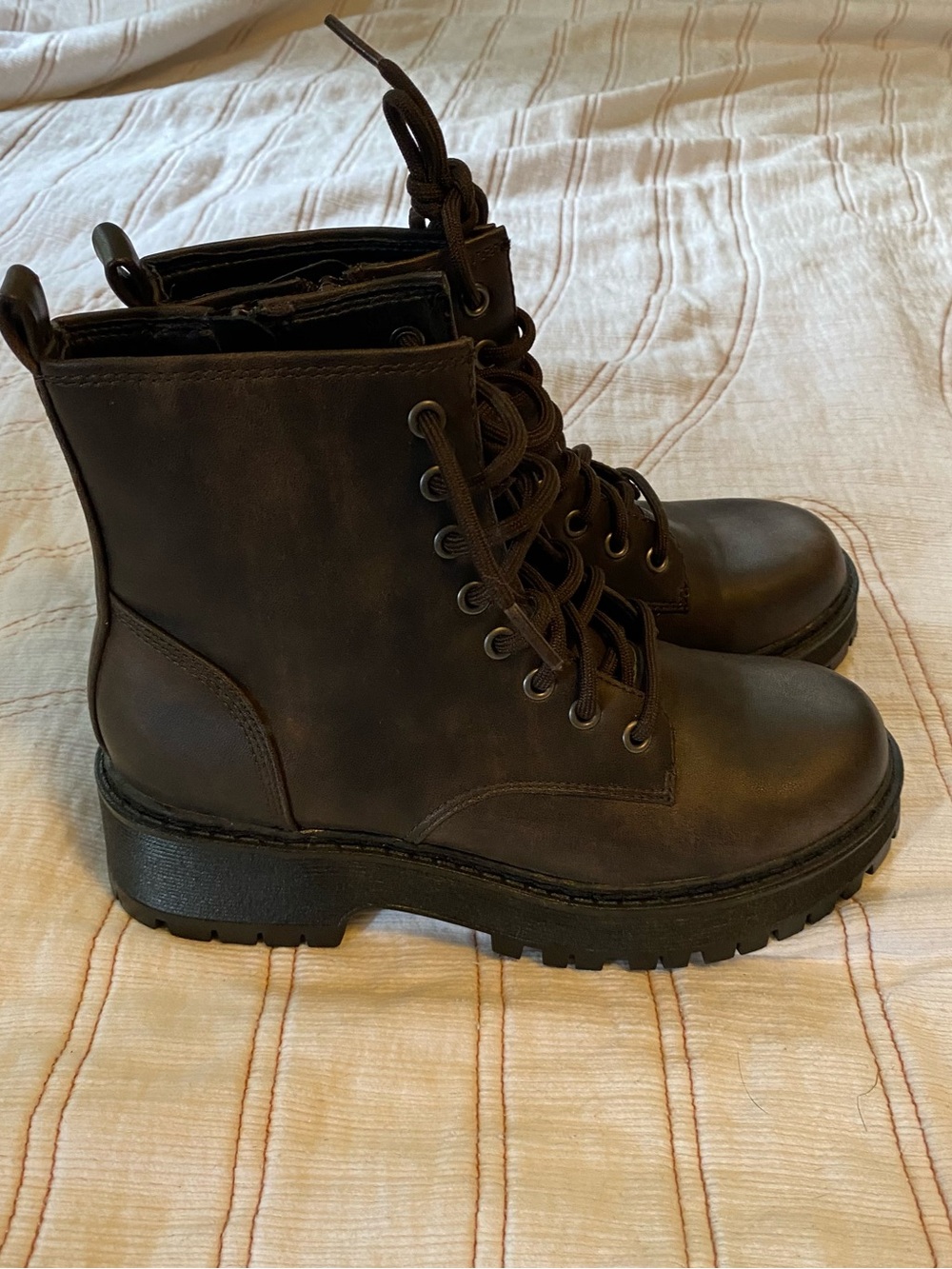 No Boundaries Women's Lace-Up Combat Boots - Brown